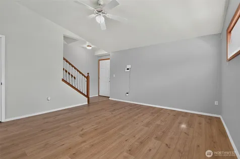 449 Dallas Street Mount Vernon WA 98274