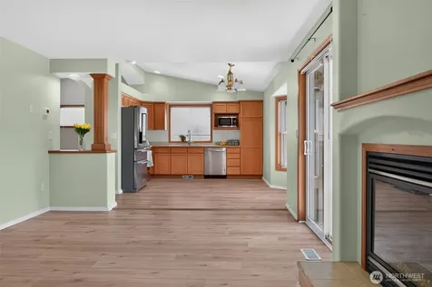 449 Dallas Street Mount Vernon WA 98274