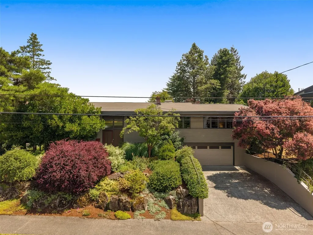 4204 47th Avenue S Seattle WA 98118
