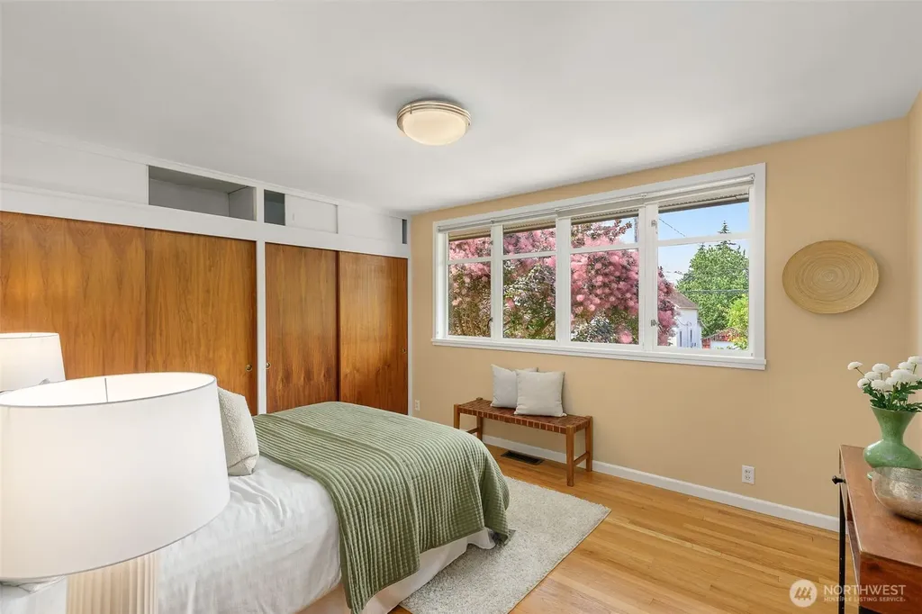 4204 47th Avenue S Seattle WA 98118