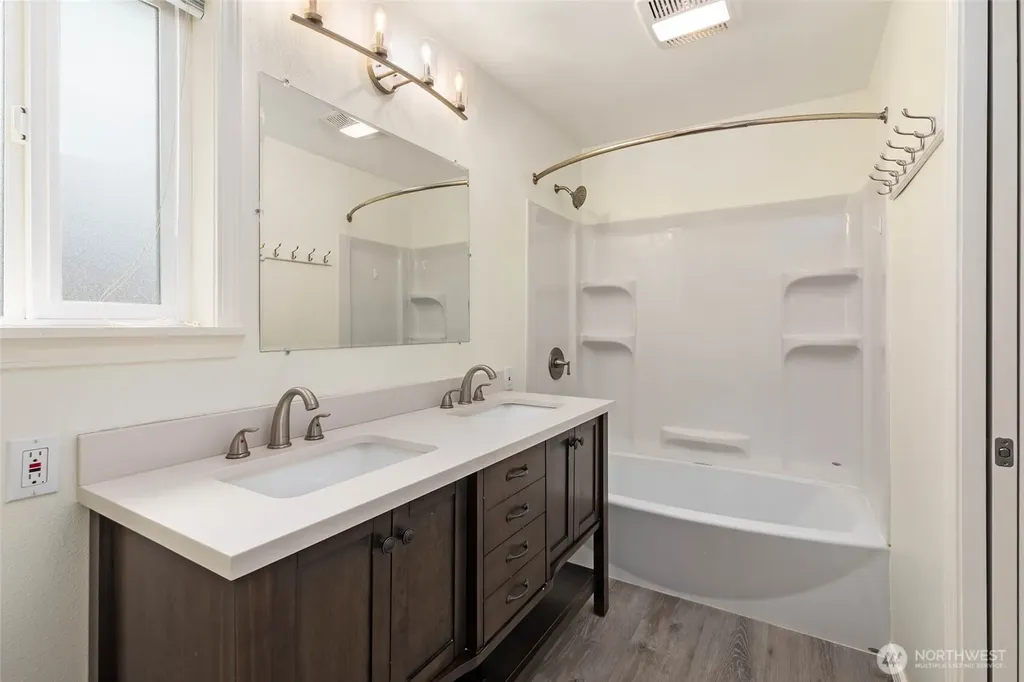 21124 50th Place W Lynnwood WA 98036