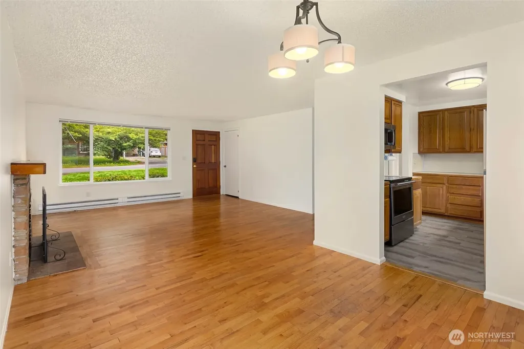 21124 50th Place W Lynnwood WA 98036