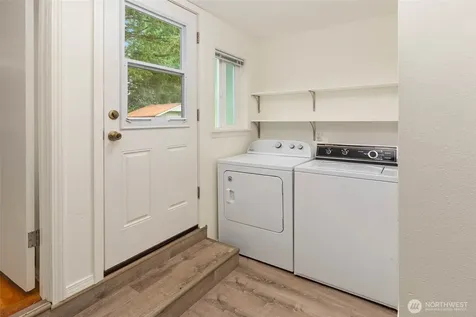 21124 50th Place W Lynnwood WA 98036