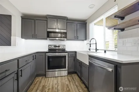 1416 Creekwood Court SE Olympia WA 98501