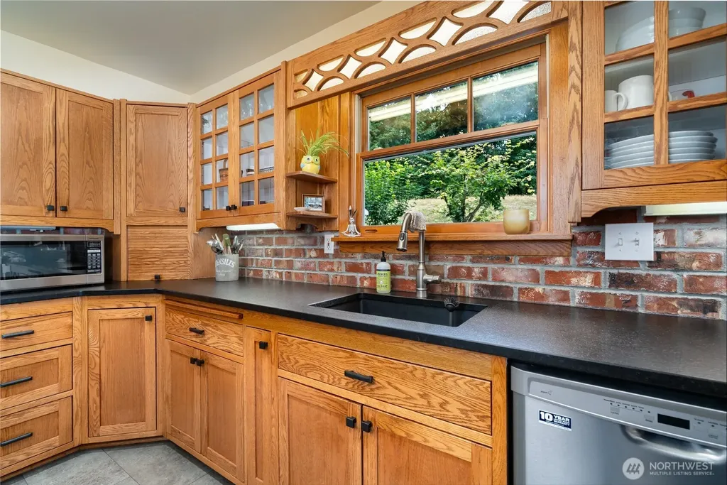 23945 Martin Road Sedro Woolley WA 98284