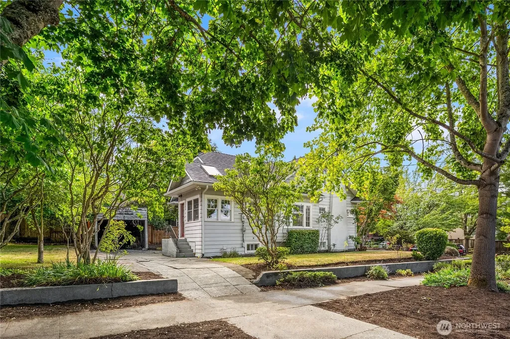 848 NW 59th Street Seattle WA 98107