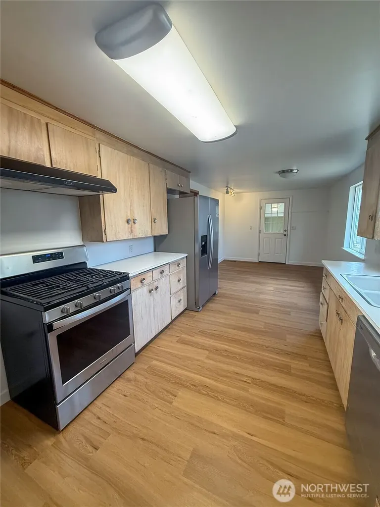 20730 33rd Avenue W Lynnwood WA 98036