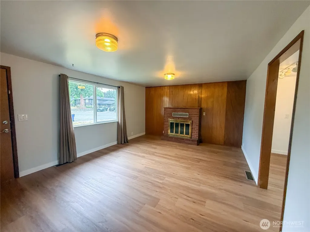 20730 33rd Avenue W Lynnwood WA 98036