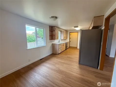 20730 33rd Avenue W Lynnwood WA 98036