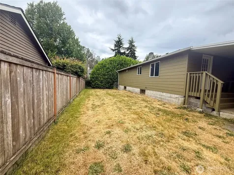 20730 33rd Avenue W Lynnwood WA 98036