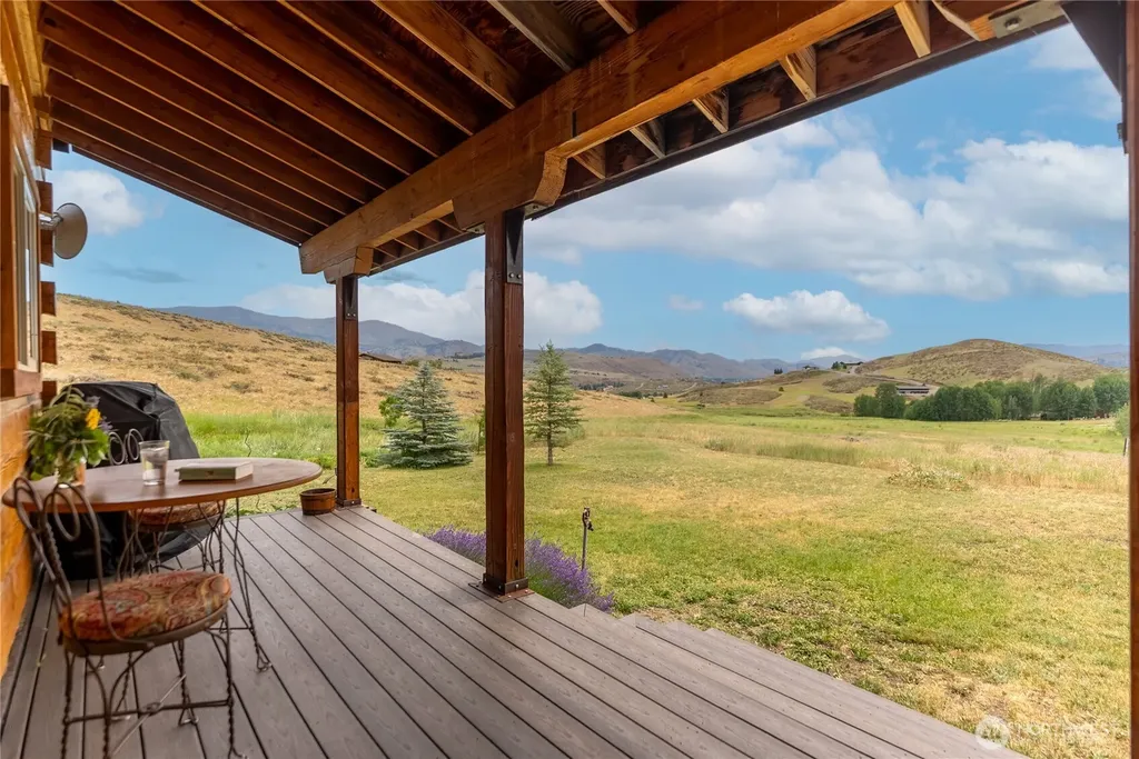 135 Hamilton Ranch Loop Winthrop WA 98862