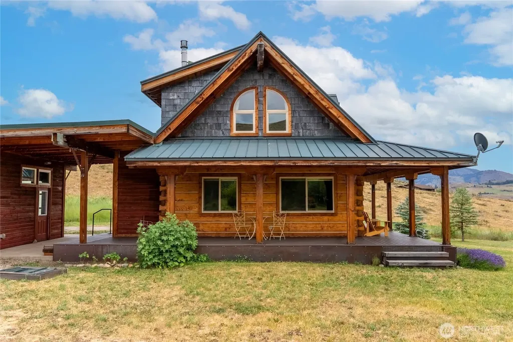 135 Hamilton Ranch Loop Winthrop WA 98862