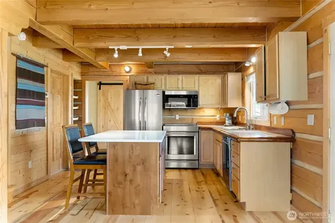 135 Hamilton Ranch Loop Winthrop WA 98862