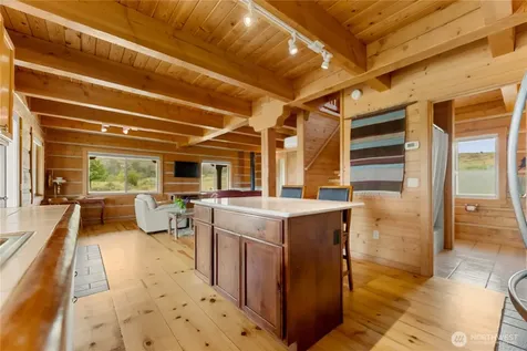 135 Hamilton Ranch Loop Winthrop WA 98862