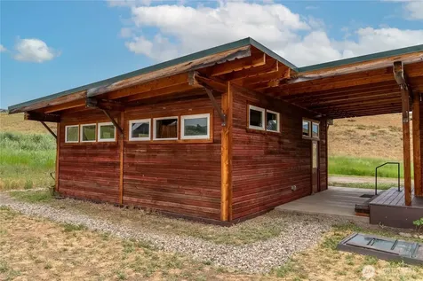 135 Hamilton Ranch Loop Winthrop WA 98862