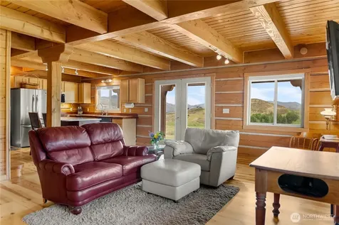 135 Hamilton Ranch Loop Winthrop WA 98862