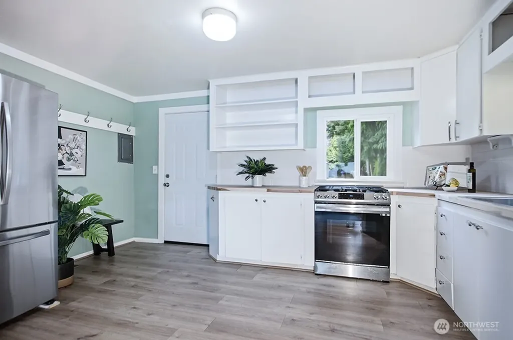 2161 Marine Drive Bremerton WA 98312