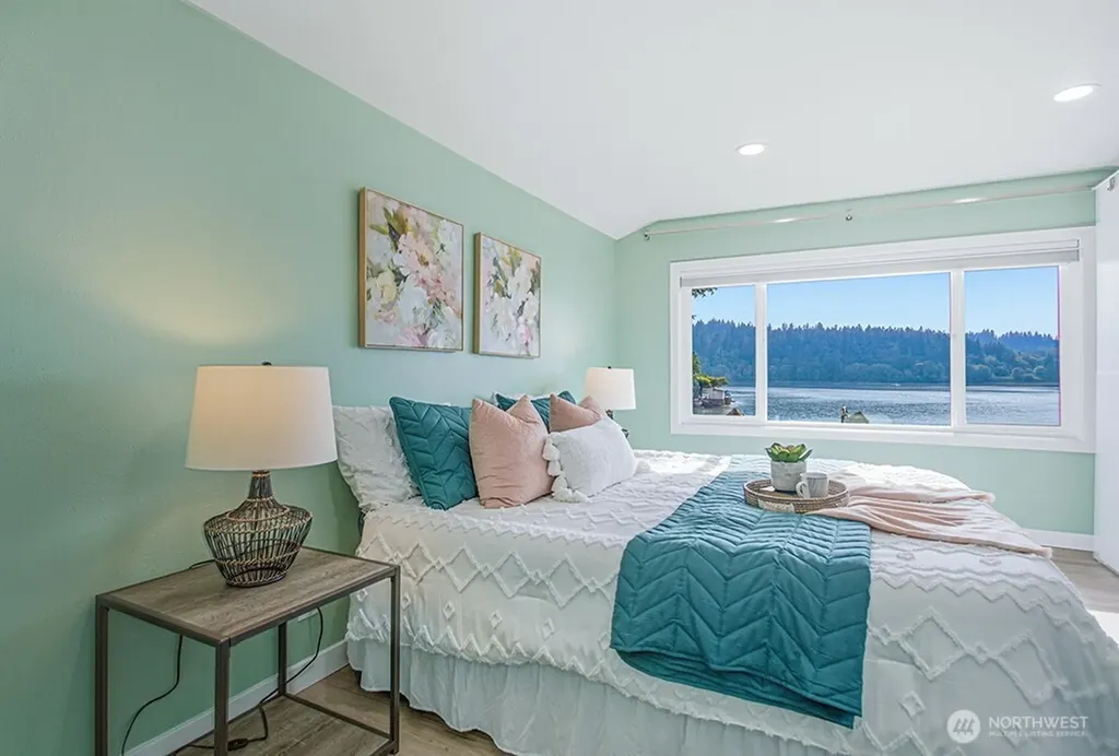 2161 Marine Drive Bremerton WA 98312