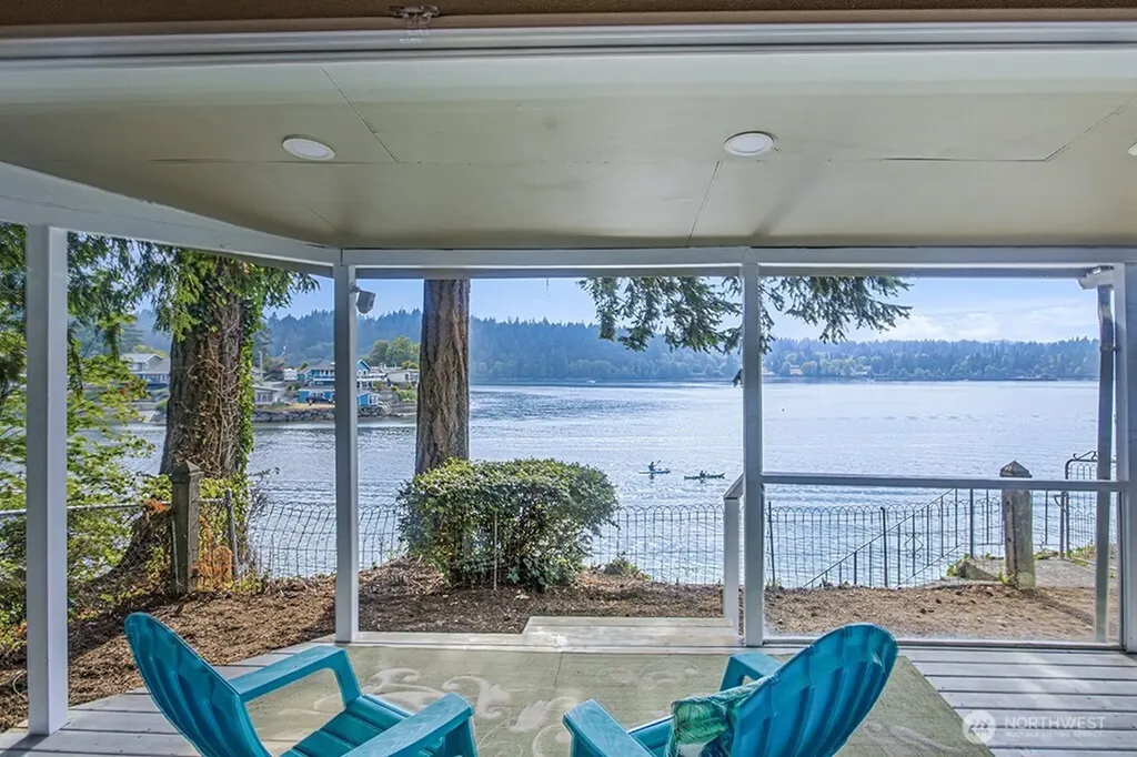 2161 Marine Drive Bremerton WA 98312