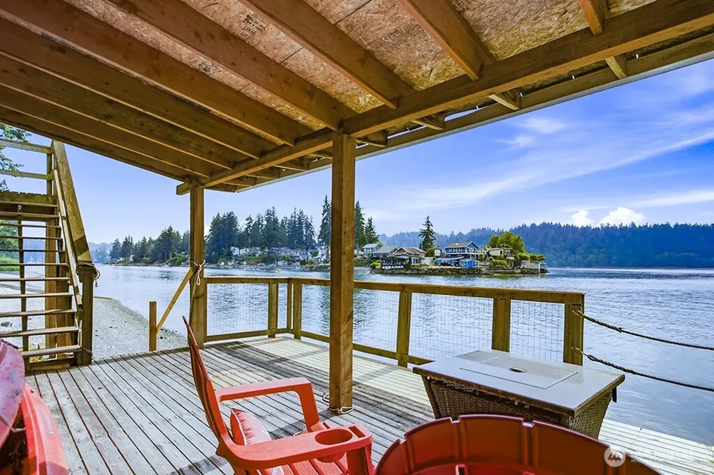 2161 Marine Drive Bremerton WA 98312