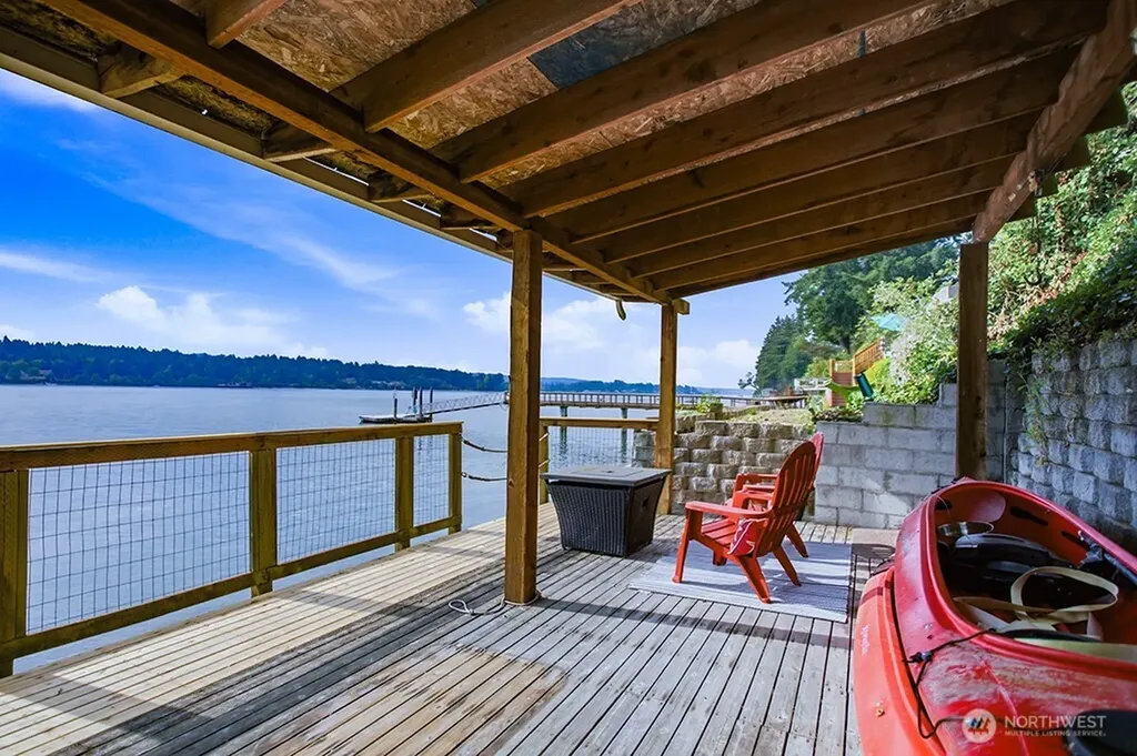 2161 Marine Drive Bremerton WA 98312