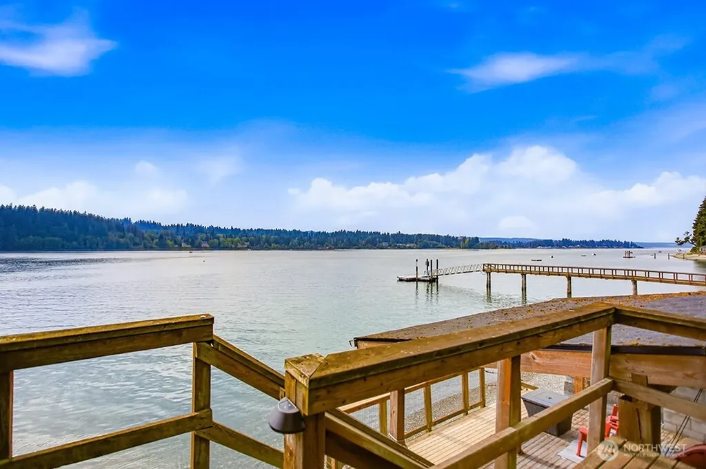 2161 Marine Drive Bremerton WA 98312