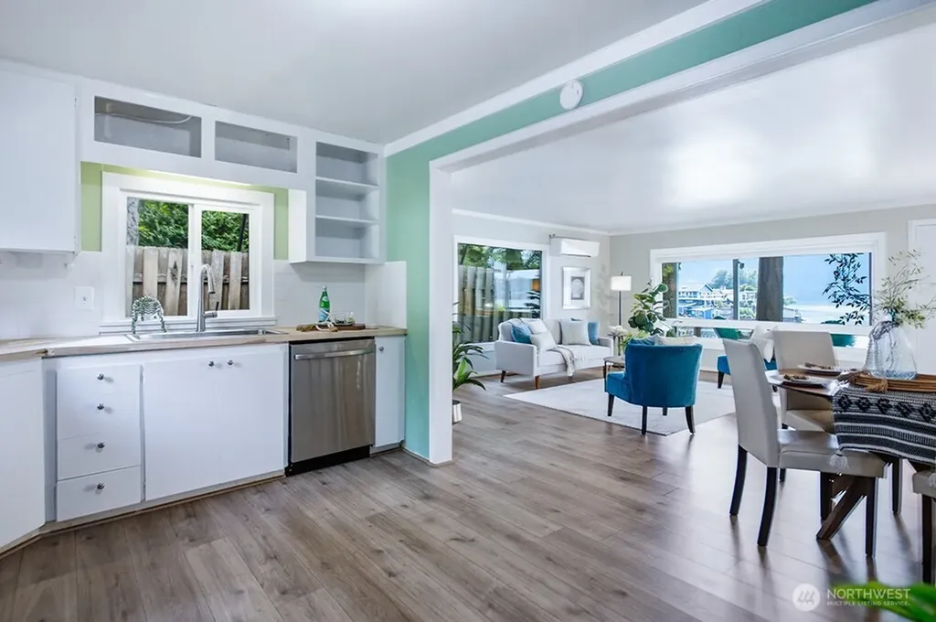 2161 Marine Drive Bremerton WA 98312