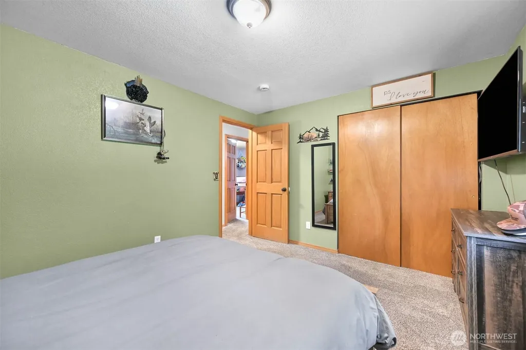 300 Cashmere Lane Everson WA 98247