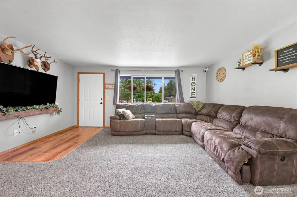 300 Cashmere Lane Everson WA 98247