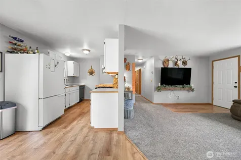 300 Cashmere Lane Everson WA 98247