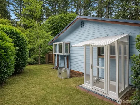 9429 240th Avenue SE Issaquah WA 98027