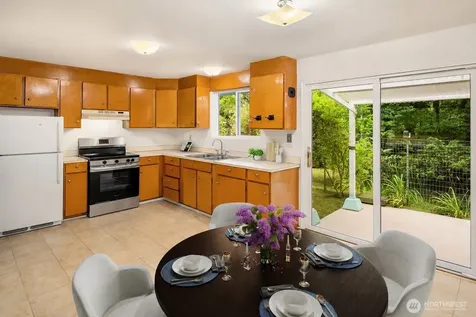 9429 240th Avenue SE Issaquah WA 98027