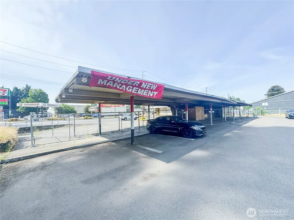 421 Central Avenue S Kent WA 98032