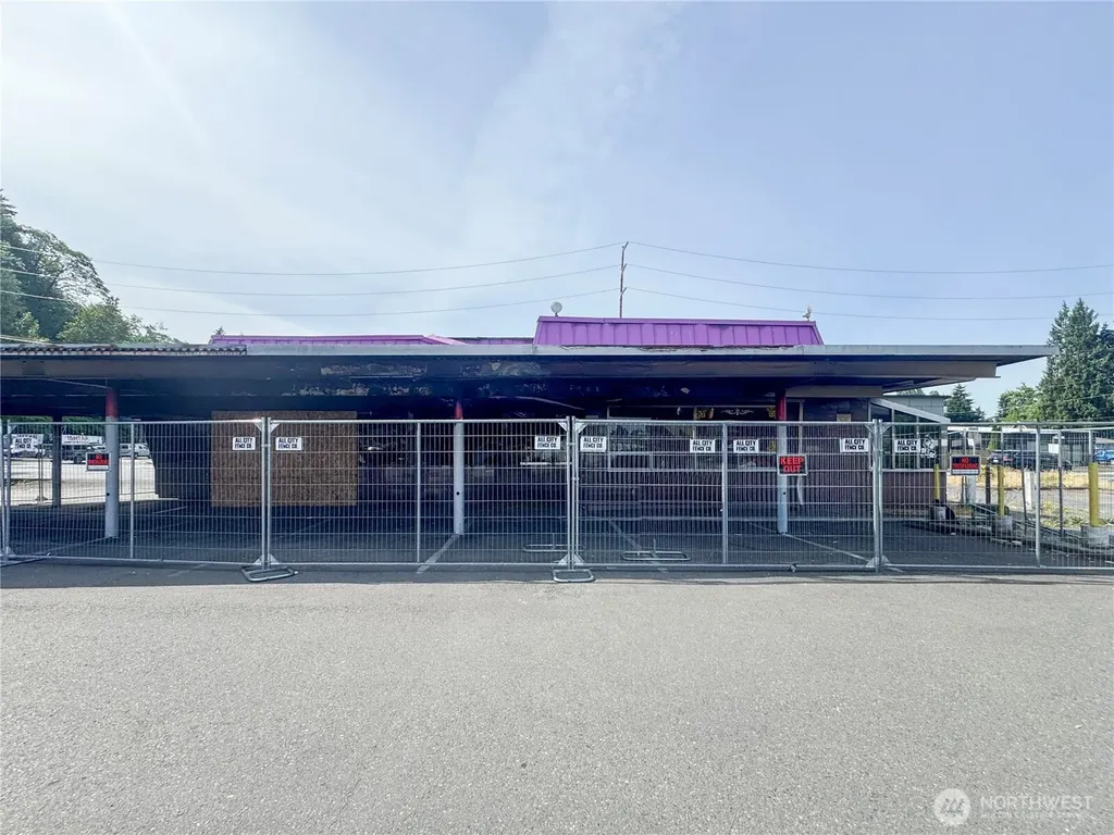 421 Central Avenue S Kent WA 98032