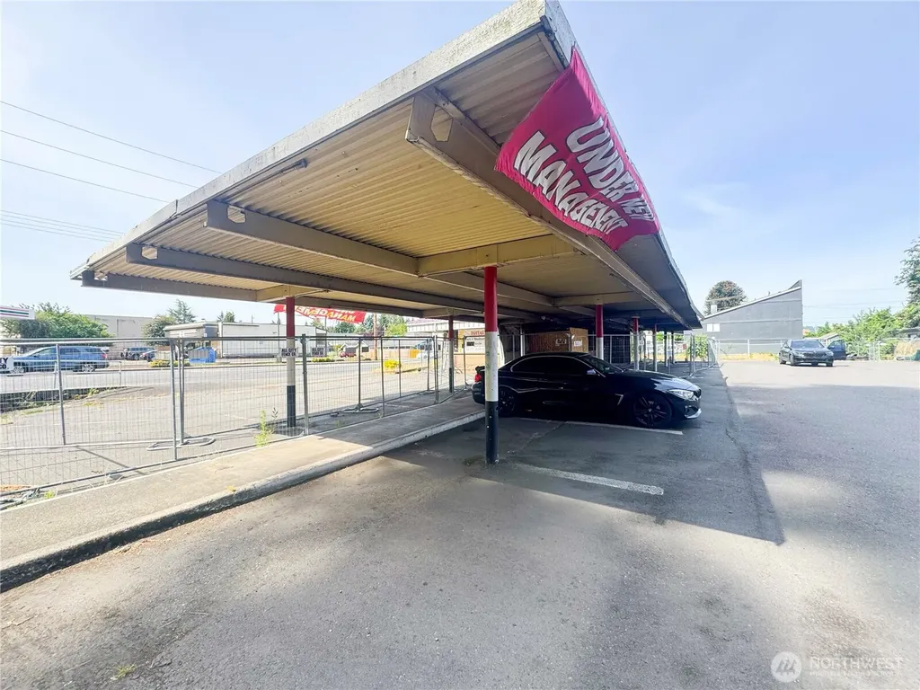 421 Central Avenue S Kent WA 98032