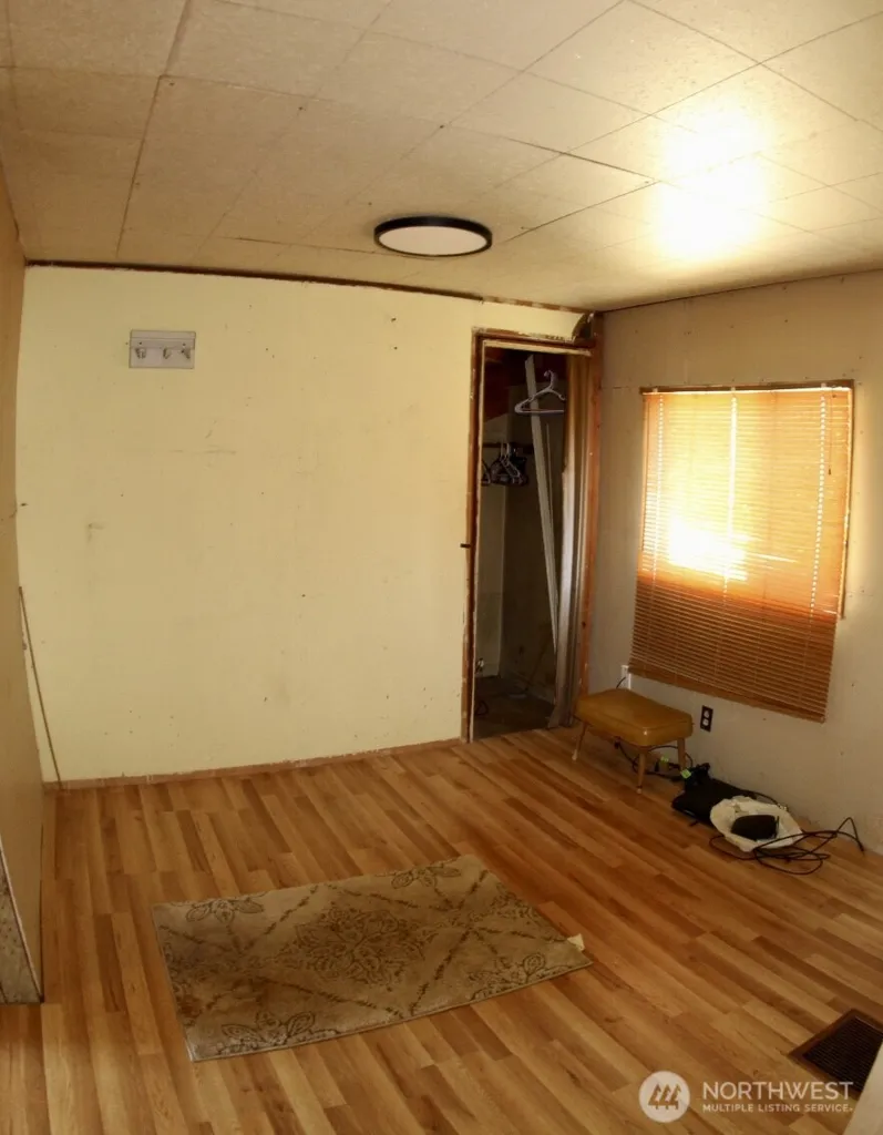 1734 Snyder Avenue Bremerton WA 98312