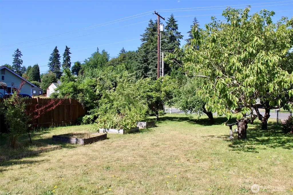 1734 Snyder Avenue Bremerton WA 98312