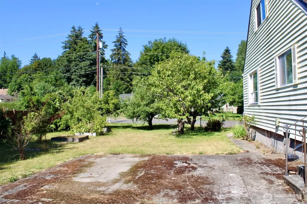 1734 Snyder Avenue Bremerton WA 98312