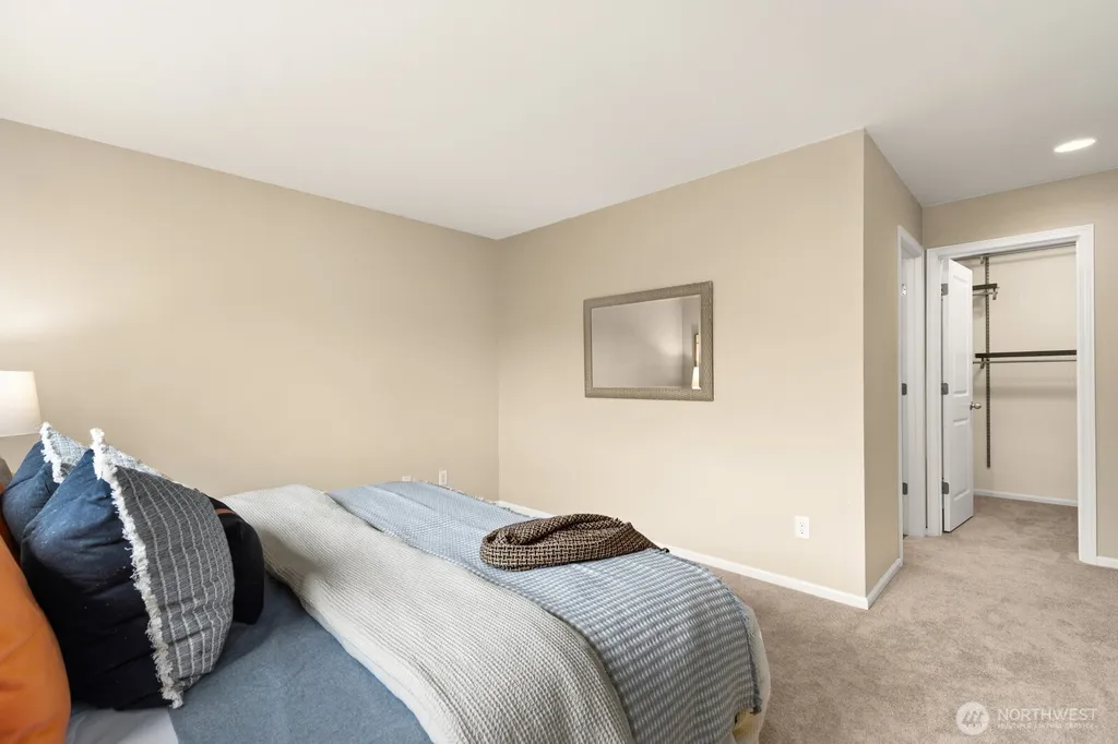 27337 214th Terrace SE Maple Valley WA 98038
