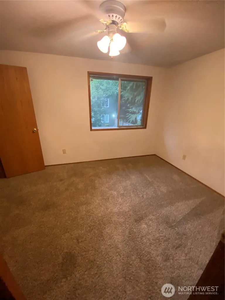 6808 112th Avenue E Puyallup WA 98372