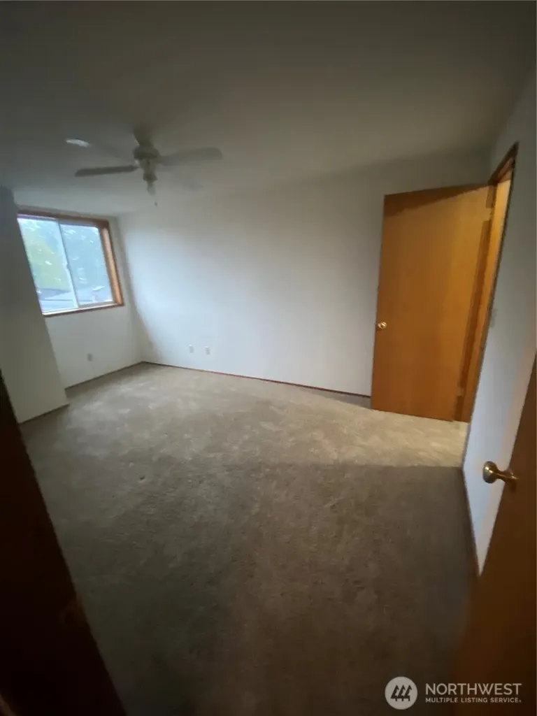 6808 112th Avenue E Puyallup WA 98372