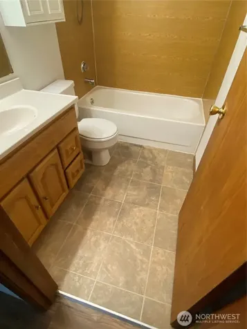 6808 112th Avenue E Puyallup WA 98372