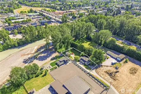 6808 112th Avenue E Puyallup WA 98372