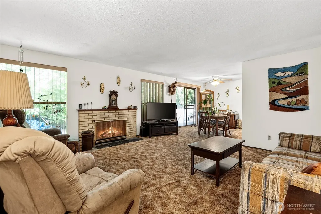 18308 41st Place W Lynnwood WA 98037