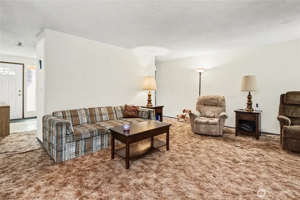 18308 41st Place W Lynnwood WA 98037