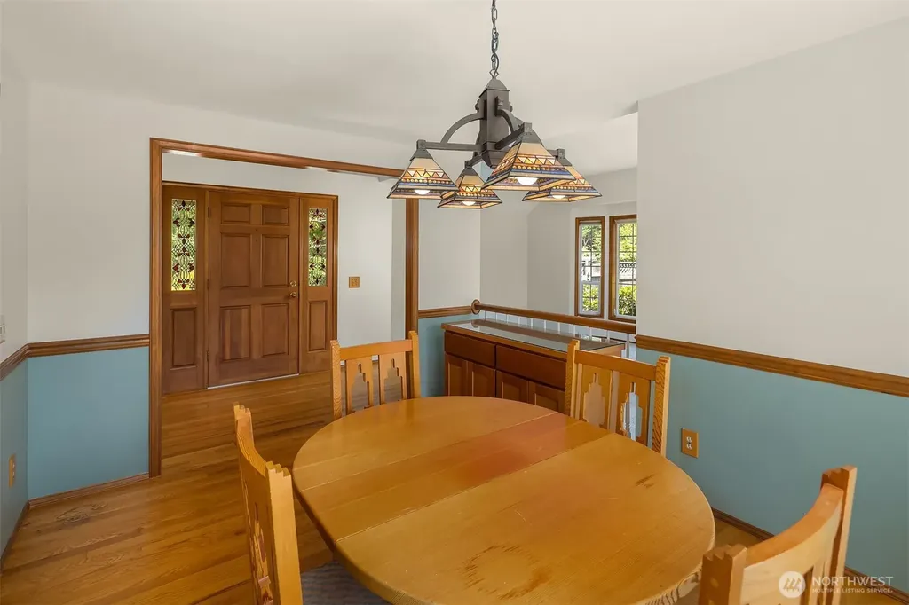 22606 96th Avenue W Edmonds WA 98020