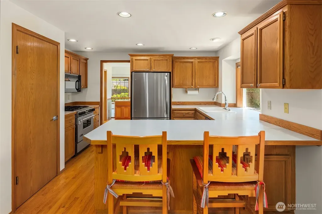 22606 96th Avenue W Edmonds WA 98020