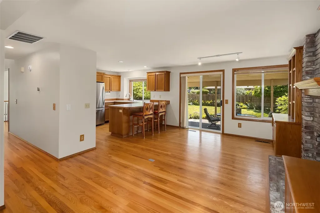 22606 96th Avenue W Edmonds WA 98020