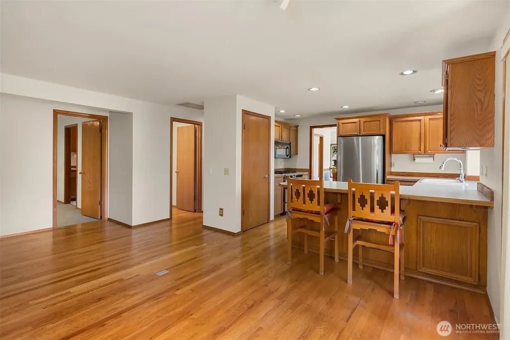 22606 96th Avenue W Edmonds WA 98020