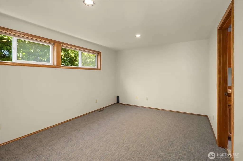 22606 96th Avenue W Edmonds WA 98020